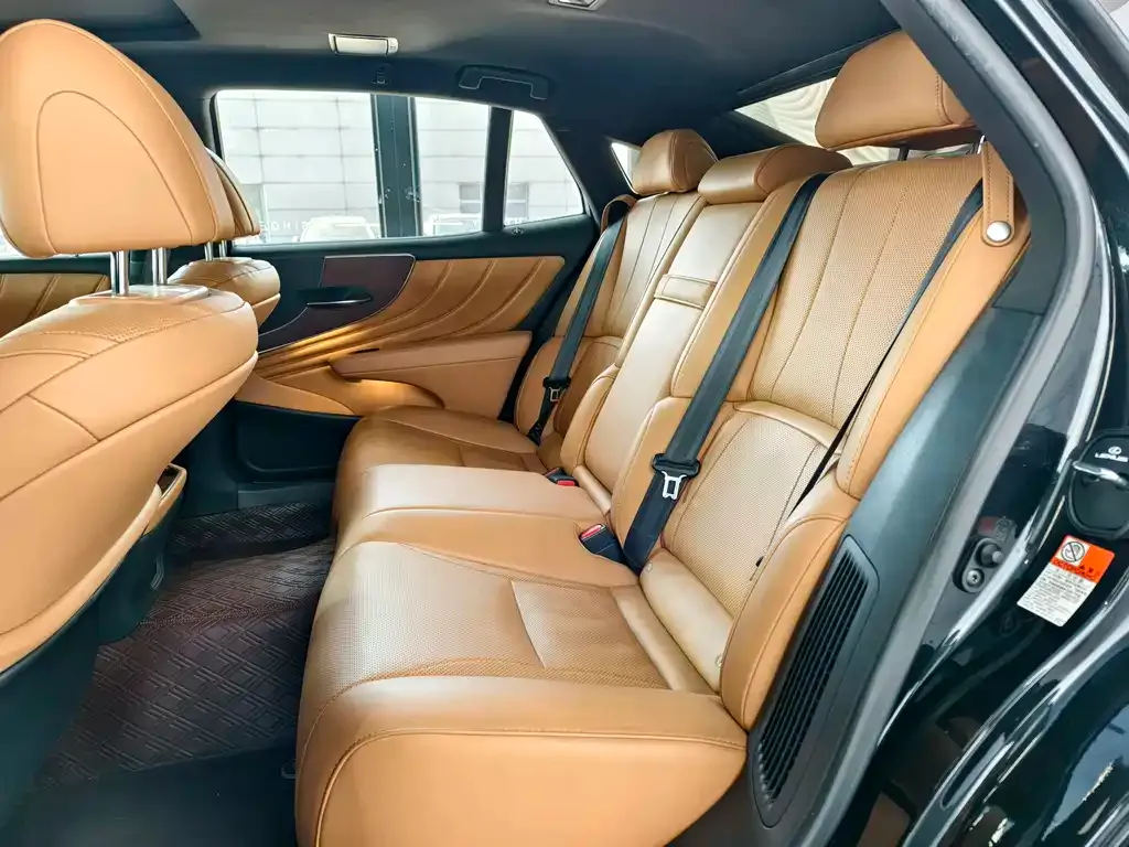Lexus LS 2023 из CN, фото 7