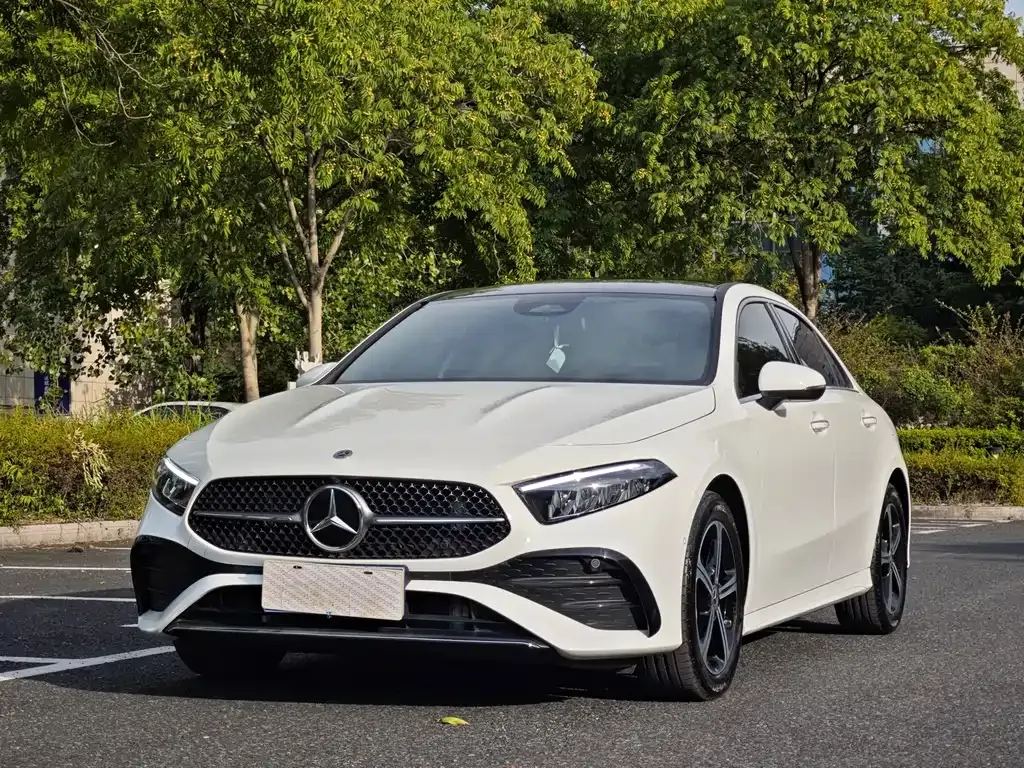 Mercedes-Benz A-Class 2024 из CN, фото 1