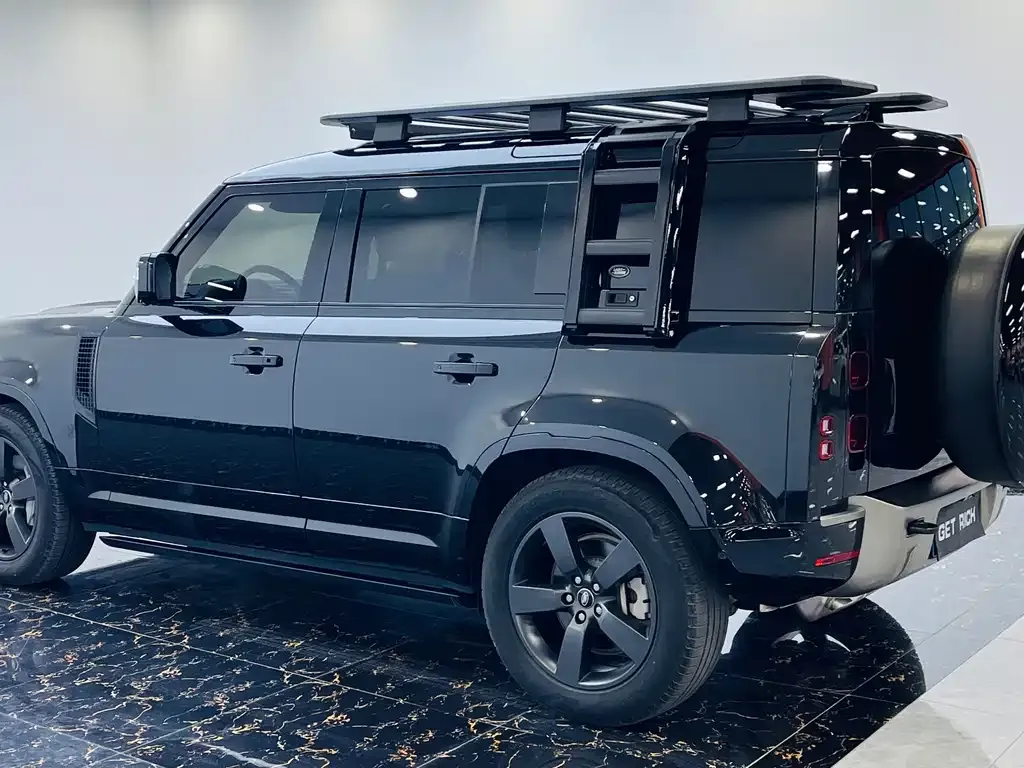 Land Rover Defender — фото 7