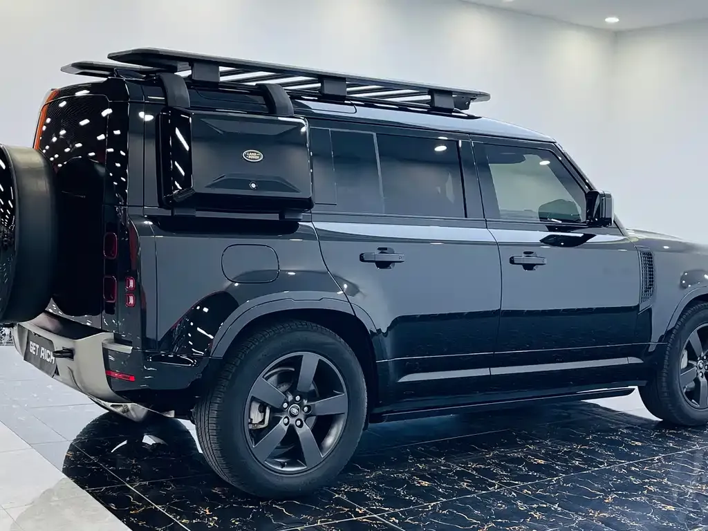 Land Rover Defender — фото 9