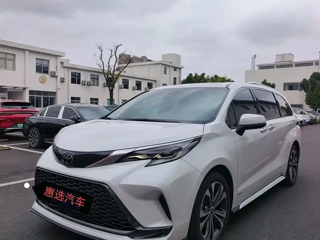 Toyota Granvia 2025 из CN, фото 1