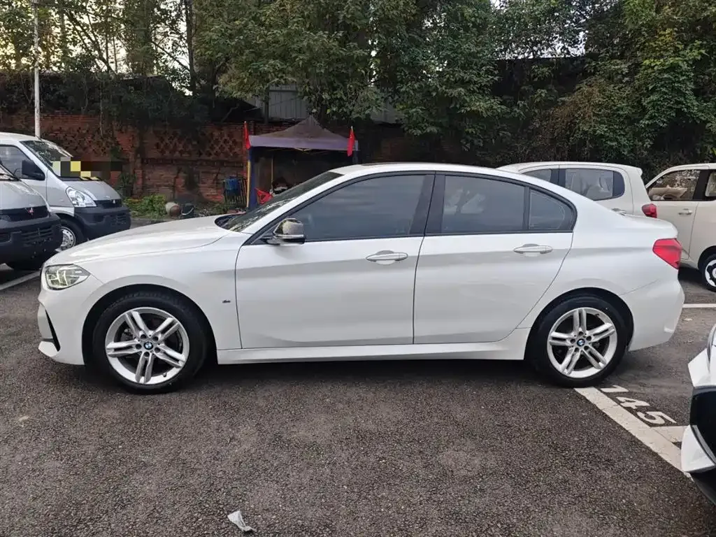 BMW 1 Series 2021 из CN, фото 5