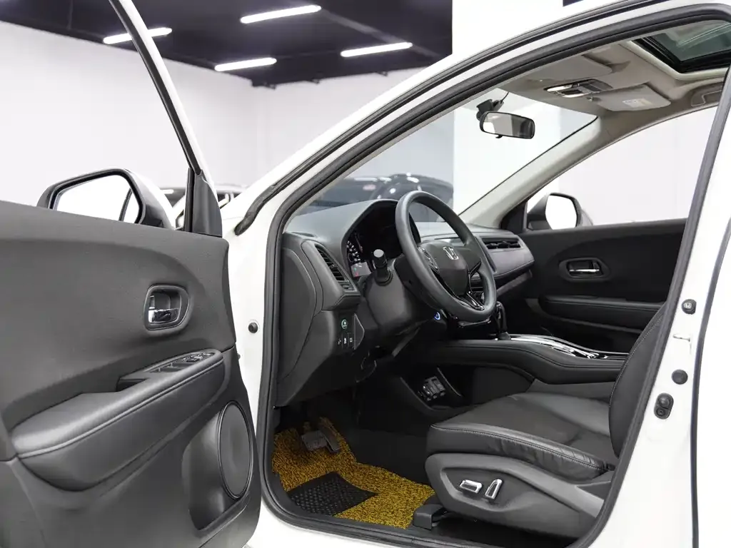 Honda Vezel 2022 из CN, фото 9