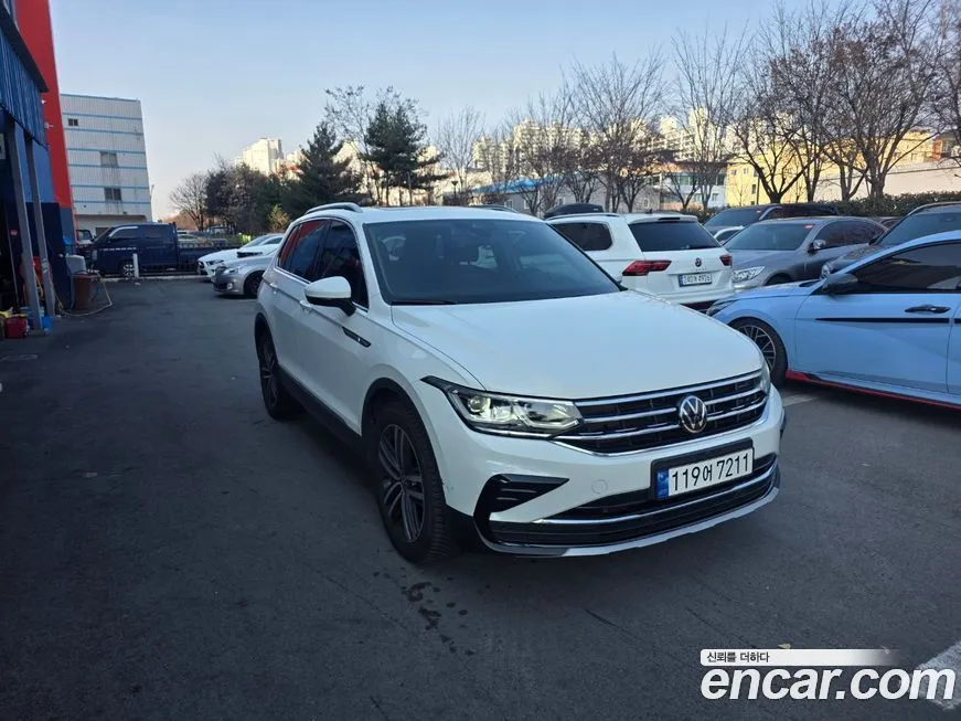 Volkswagen Tiguan — фото 3