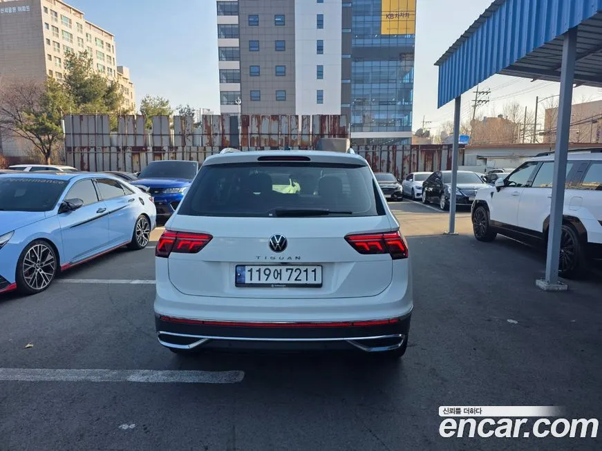 Volkswagen Tiguan — фото 5