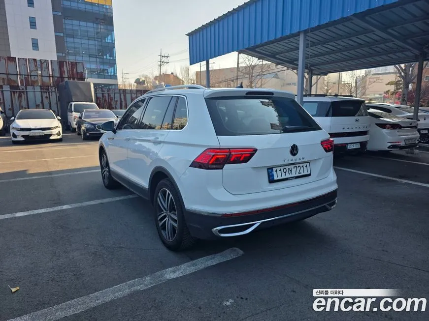 Volkswagen Tiguan — фото 6