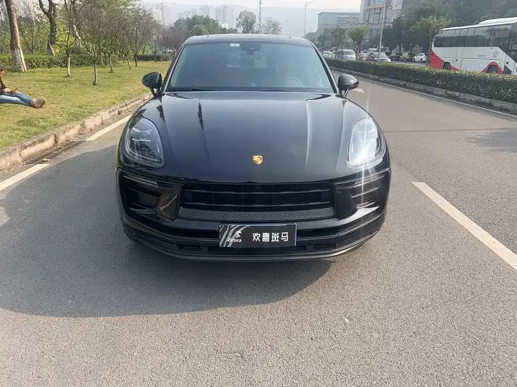 Porsche Macan 2024 из CN, фото 2