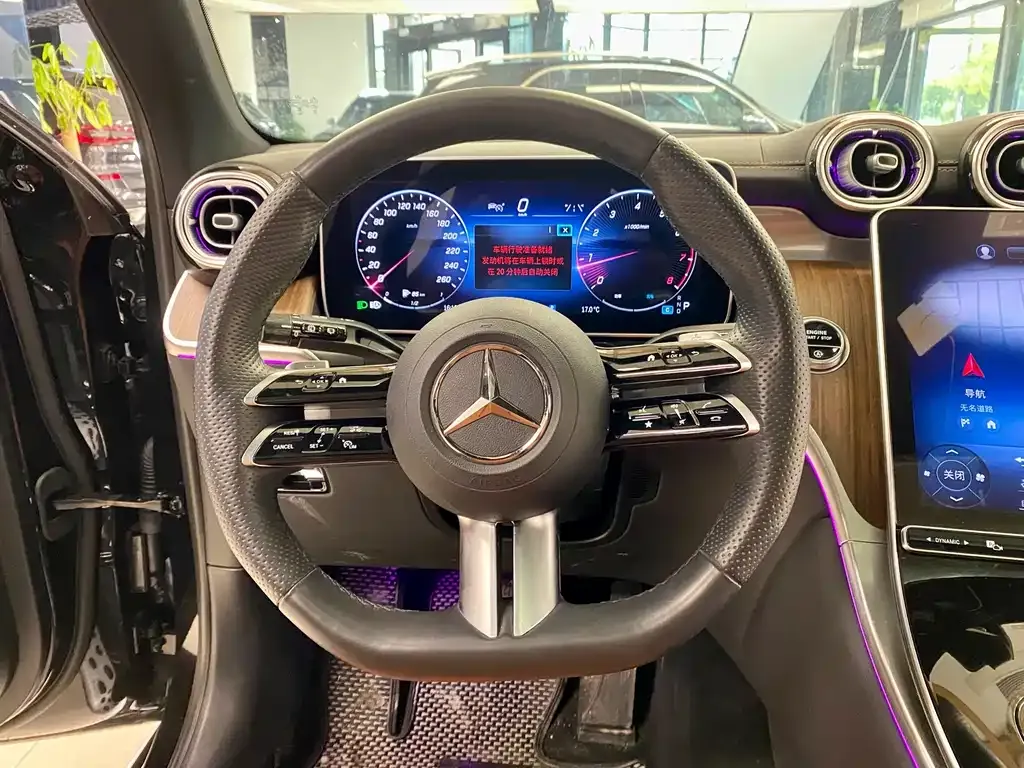 Mercedes-Benz GLC — фото 10