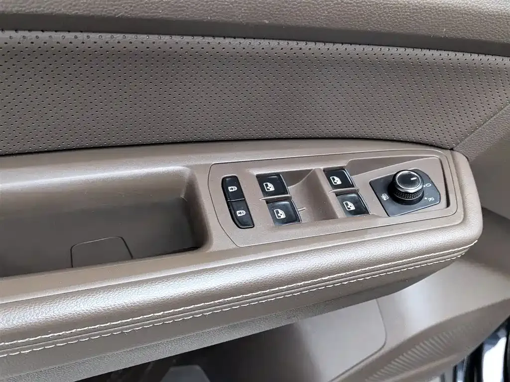 Volkswagen Viloran 2021 из CN, фото 9