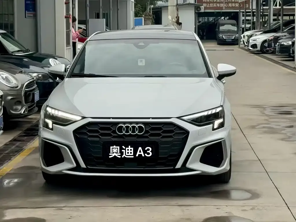 Audi A3 2022 из CN, фото 2