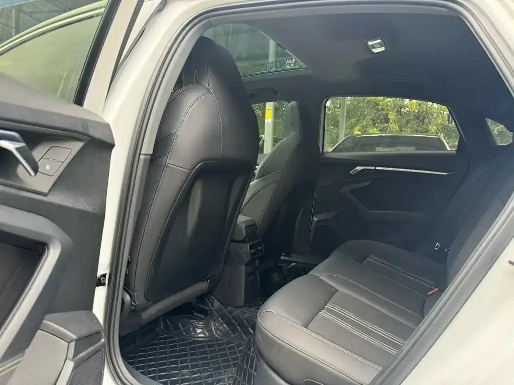 Audi A3 2022 из CN, фото 6