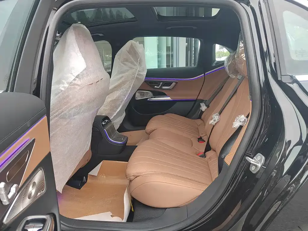 Mercedes-Benz E-Class 2025 из CN, фото 7