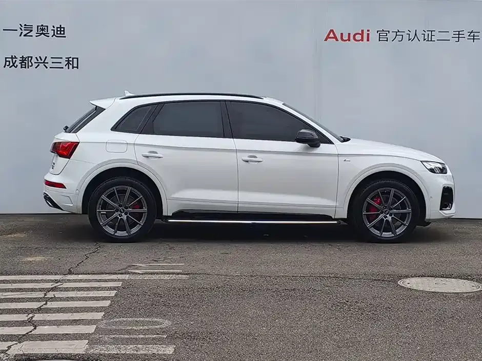 Audi Q5L 2022 из CN, фото 2