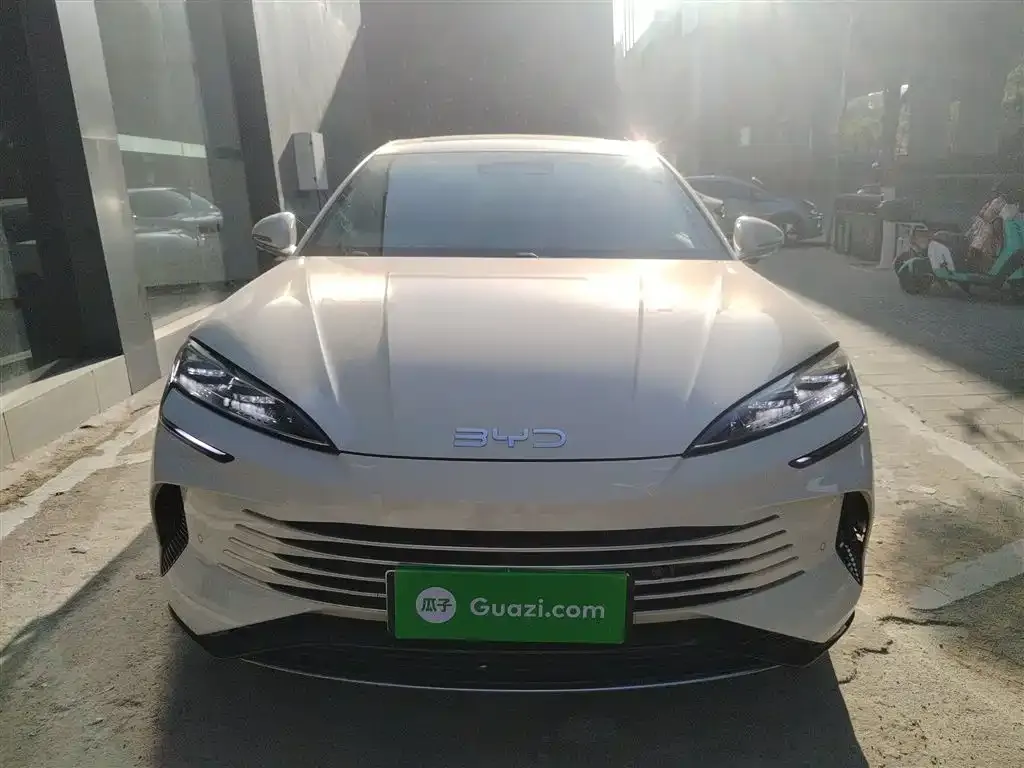 BYD Seal 07 DM-i — фото 3