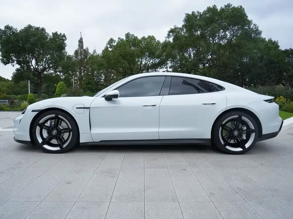 Porsche Taycan 2023 из CN, фото 3
