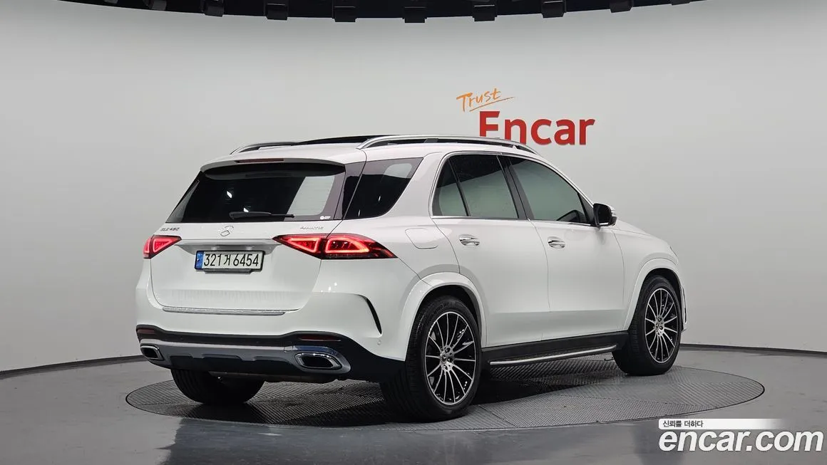 Mercedes-Benz GLE-Class — фото 2