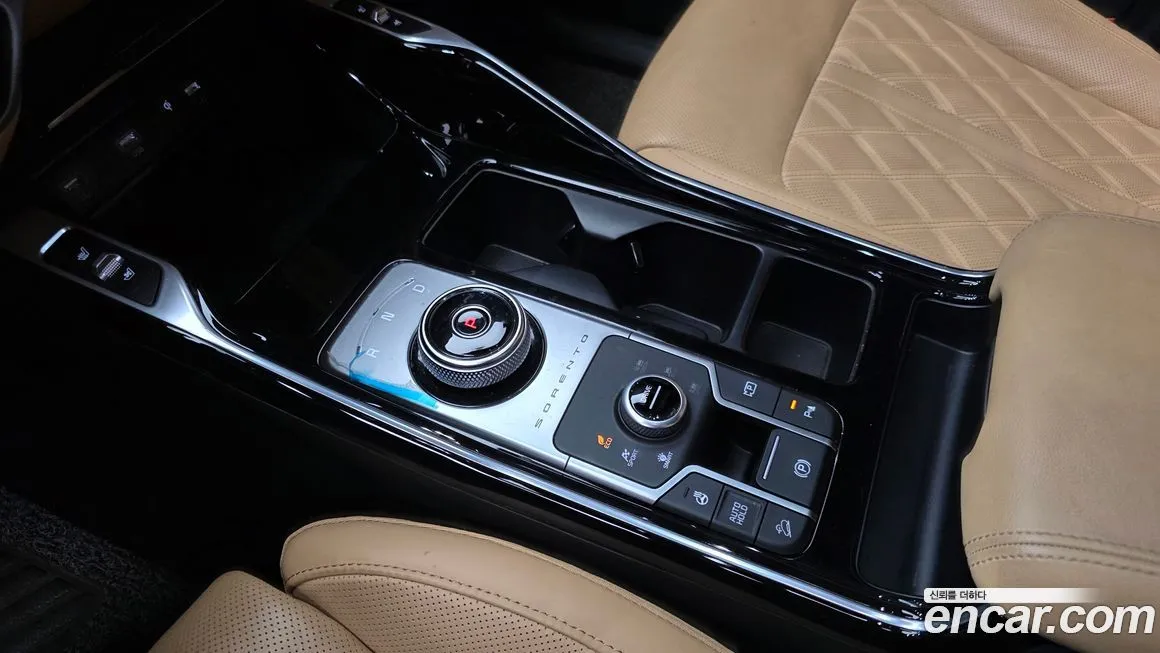 Kia Sorento — фото 9
