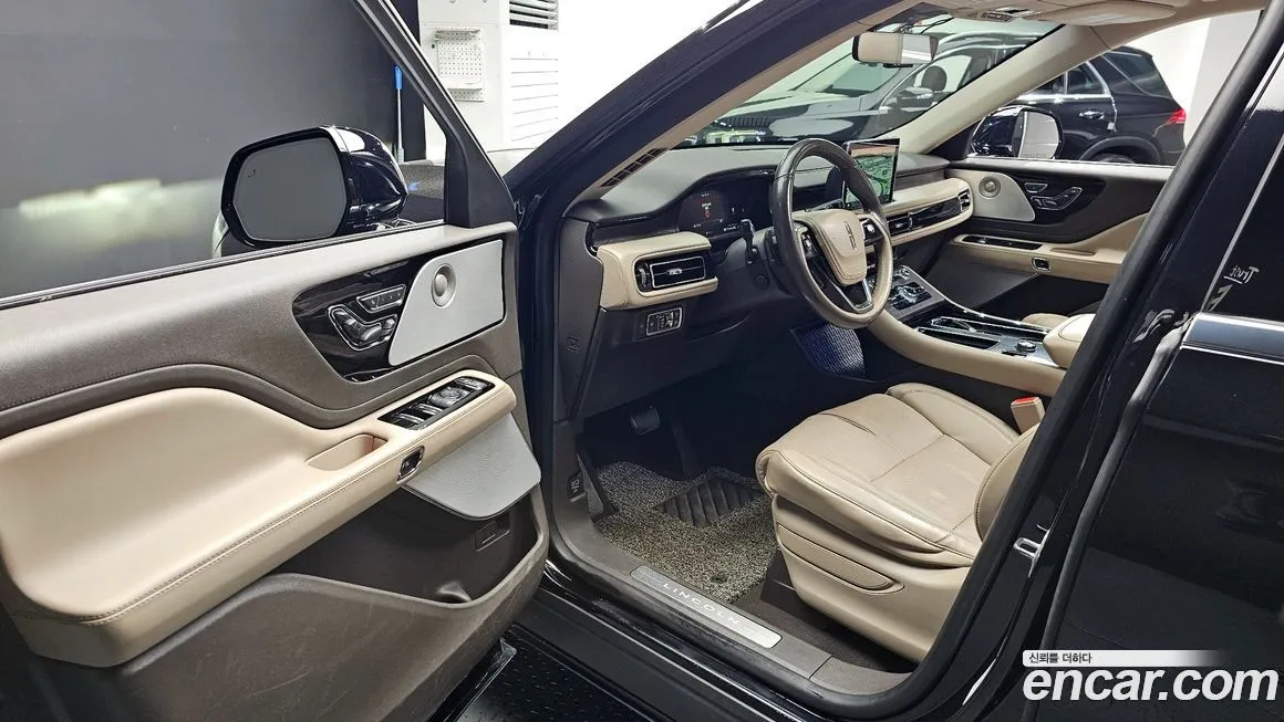 Lincoln Aviator — фото 10