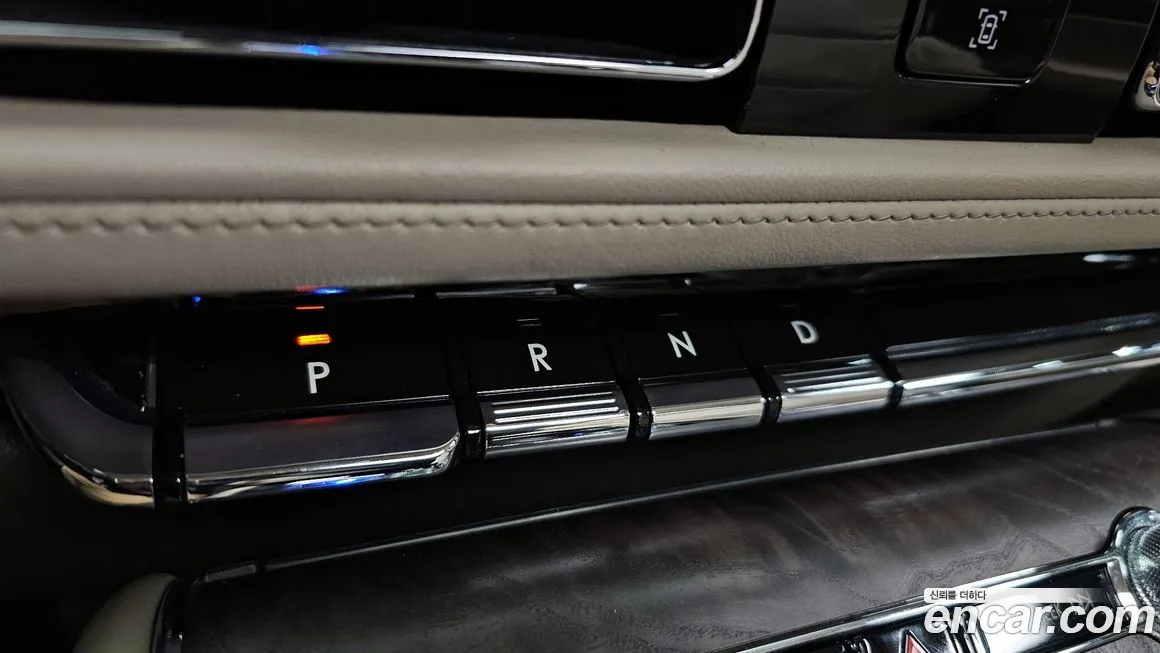 Lincoln Aviator — фото 9