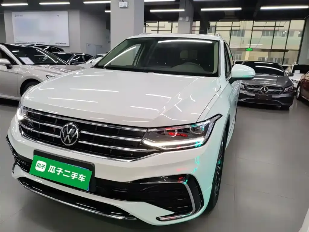 Volkswagen Tiguan L 2024 из CN, фото 2