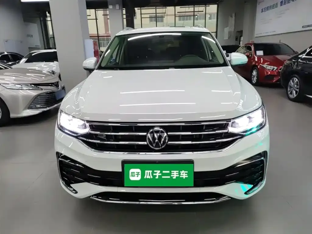 Volkswagen Tiguan L 2024 из CN, фото 3