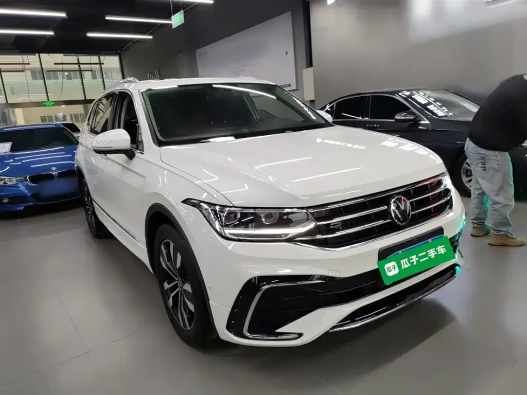 Volkswagen Tiguan L 2024 из CN, фото 4
