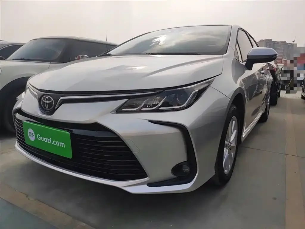 Toyota Corolla 2023 из CN, фото 2