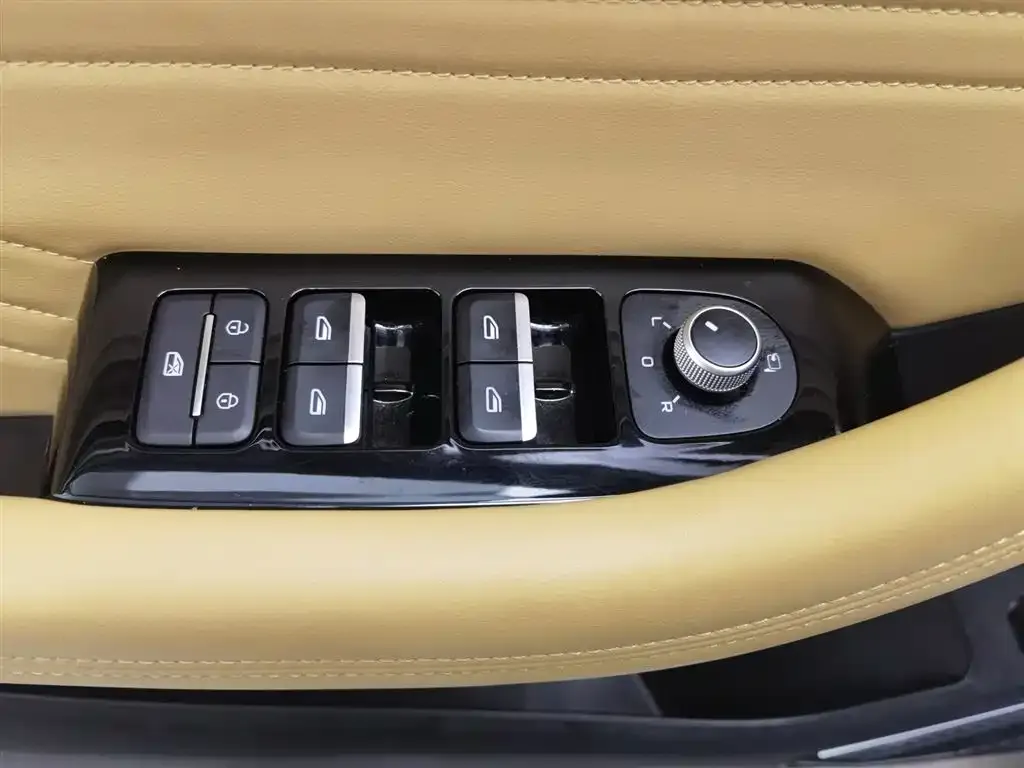 Geely Xingyue L EREV 2023 из CN, фото 9