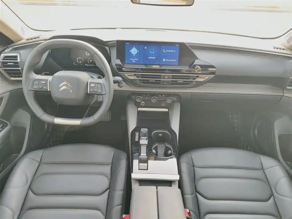 Citroen C5 X 2024 из CN, фото 6