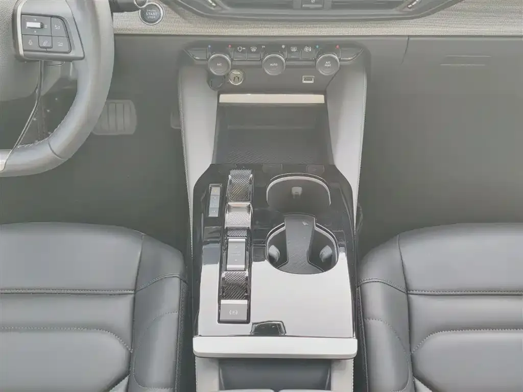 Citroen C5 X 2024 из CN, фото 7