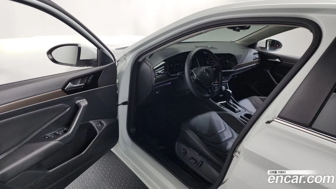 Volkswagen Jetta 2021 из KR, фото 10