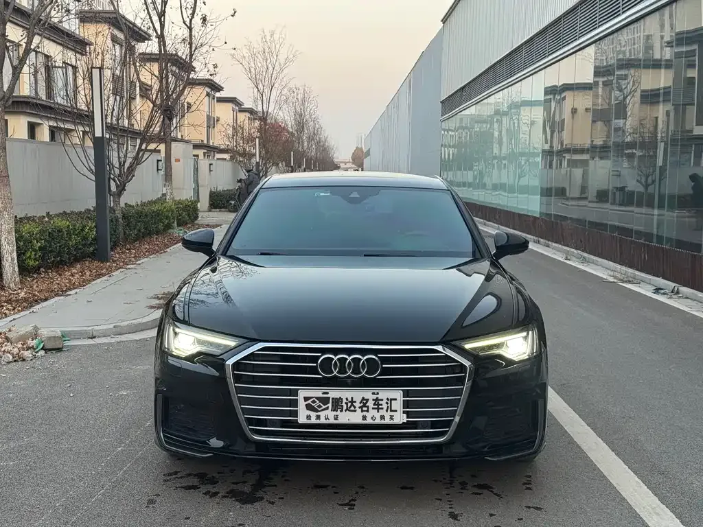 Audi A6L — фото 2