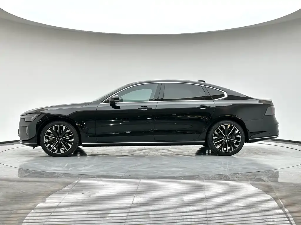 Volvo S90 — фото 5