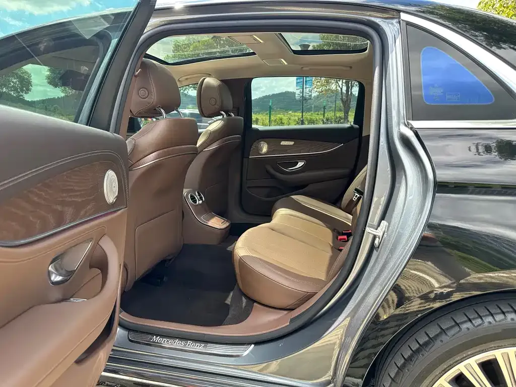 Mercedes-Benz E-Class 2022 из CN, фото 7