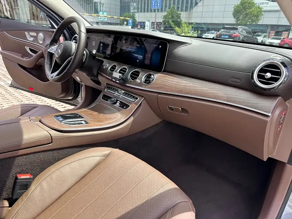 Mercedes-Benz E-Class 2022 из CN, фото 8