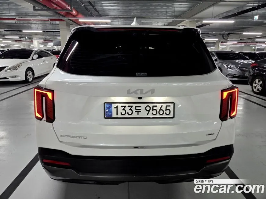 Kia Sorento — фото 6