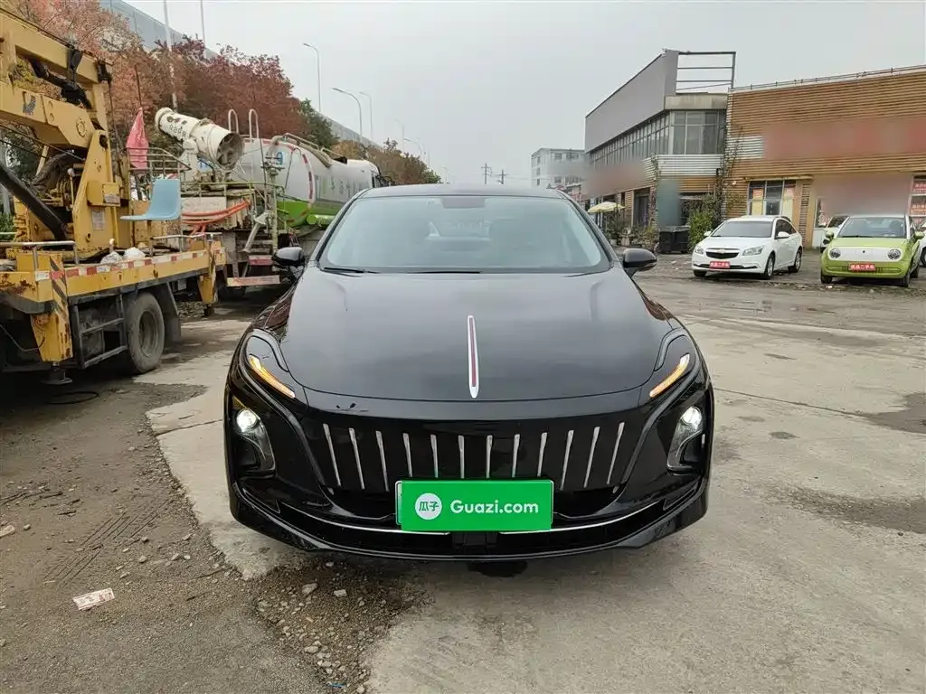 Hongqi E-QM5 2023 из CN, фото 3