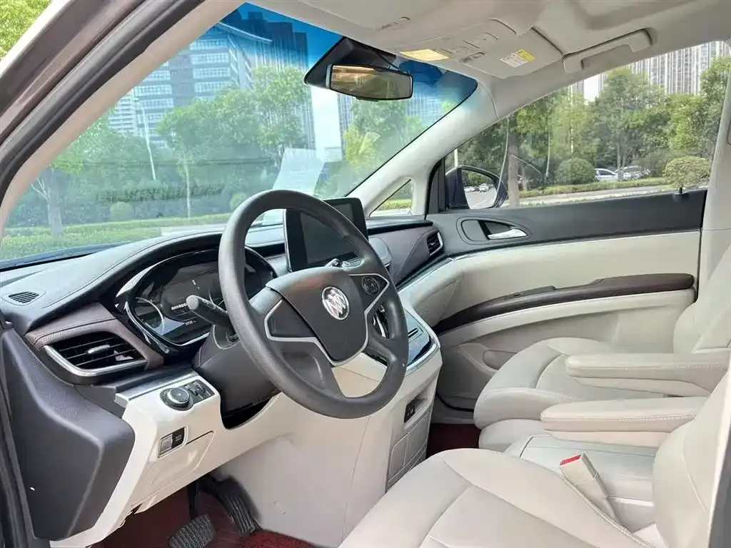 Buick GL8 2023 из CN, фото 4