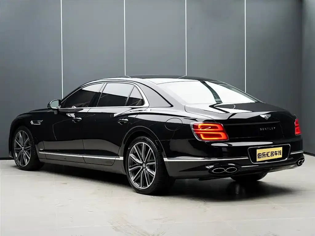 Bentley Flying Spur PHEV 2022 из CN, фото 4