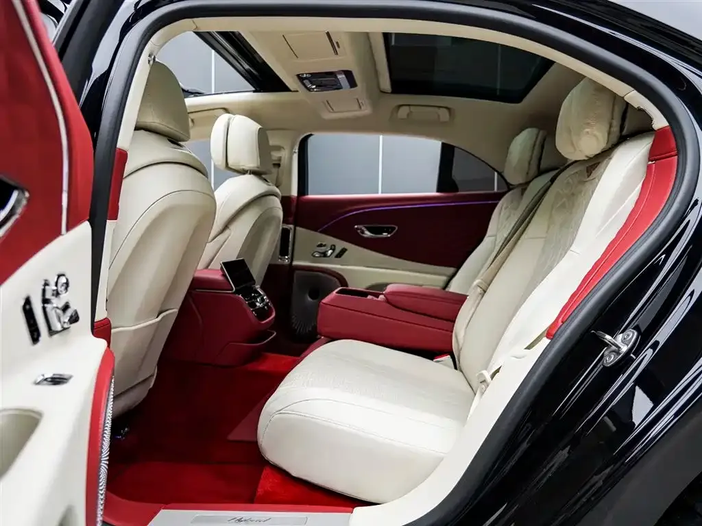 Bentley Flying Spur PHEV 2022 из CN, фото 9
