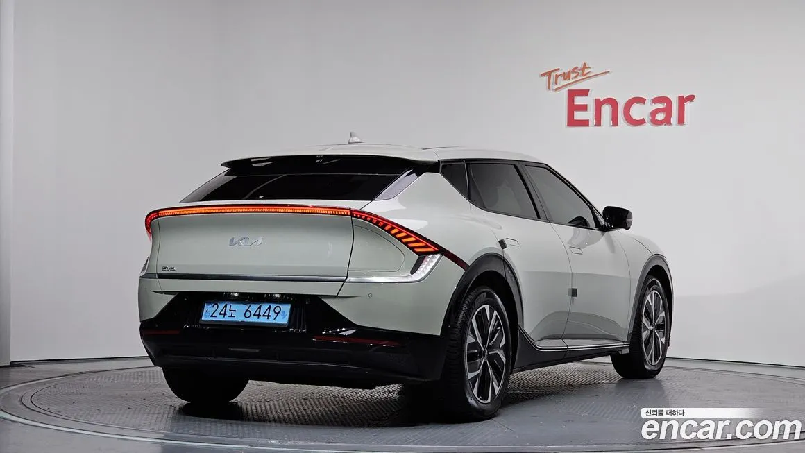 Kia EV6 — фото 2