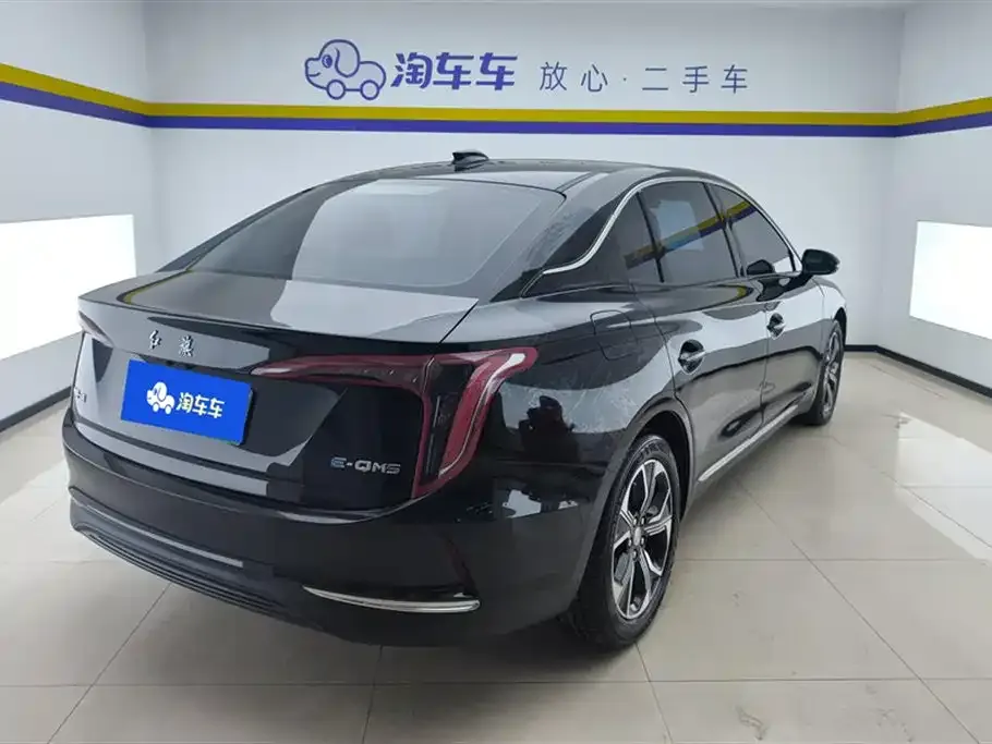 Hongqi E-QM5 — фото 3