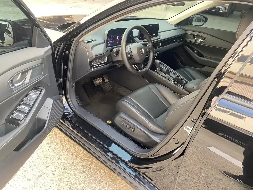 Honda Inspire — фото 10