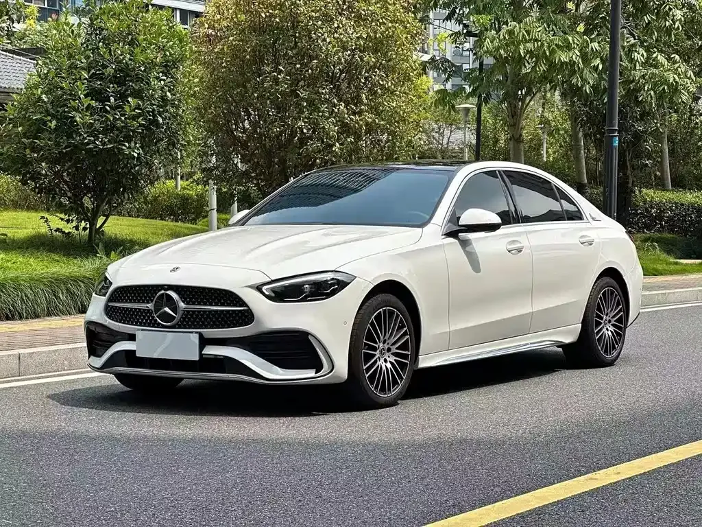 Mercedes-Benz C-Class — фото 1