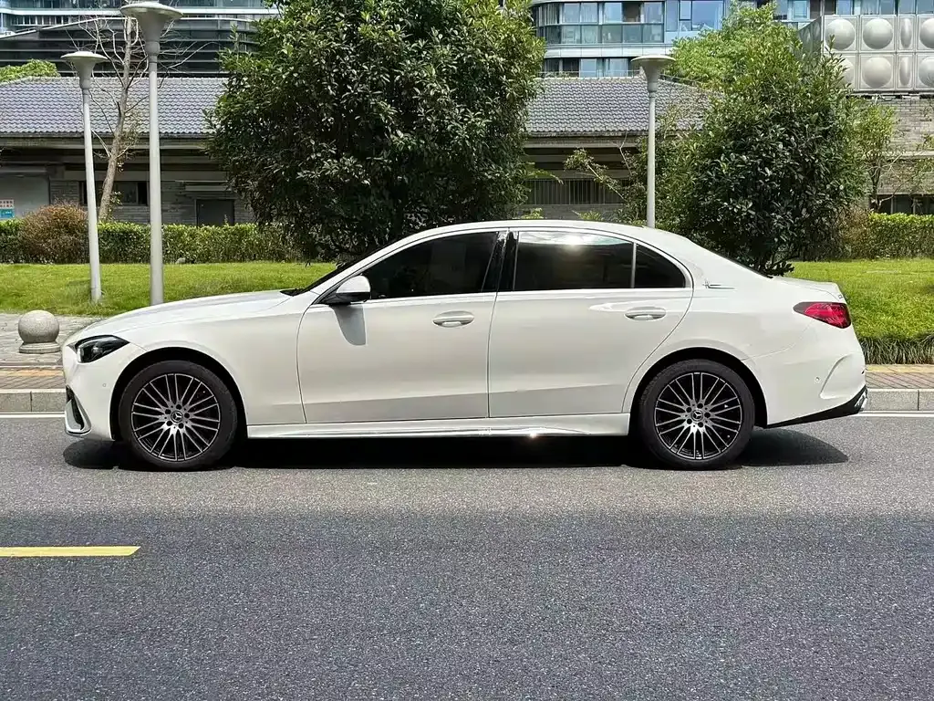 Mercedes-Benz C-Class — фото 2