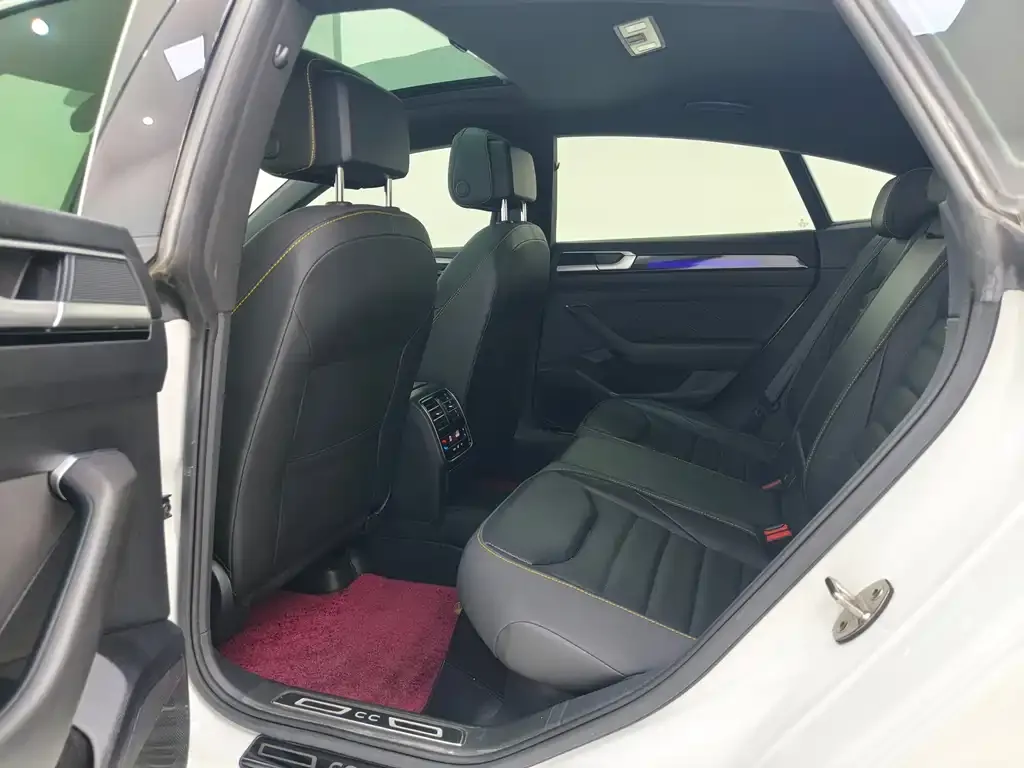 Volkswagen CC 2022 из CN, фото 8