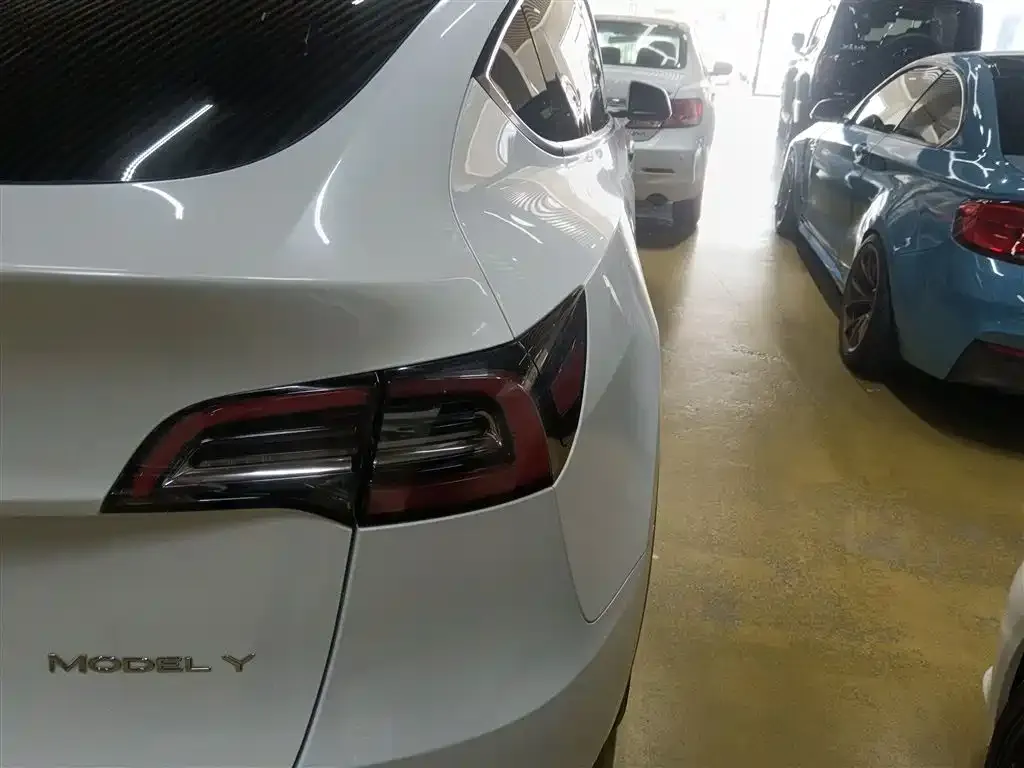 Tesla Model Y 2022 из CN, фото 8