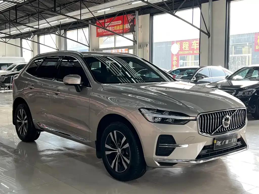 Volvo XC60 — фото 3