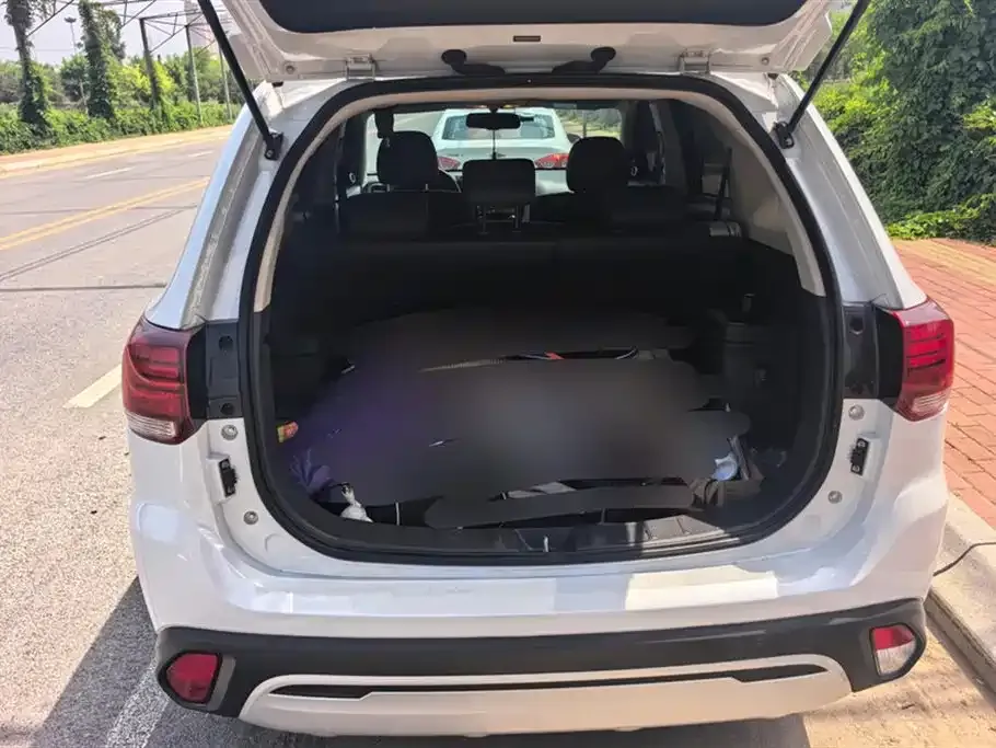 Mitsubishi Outlander 2021 из CN, фото 4