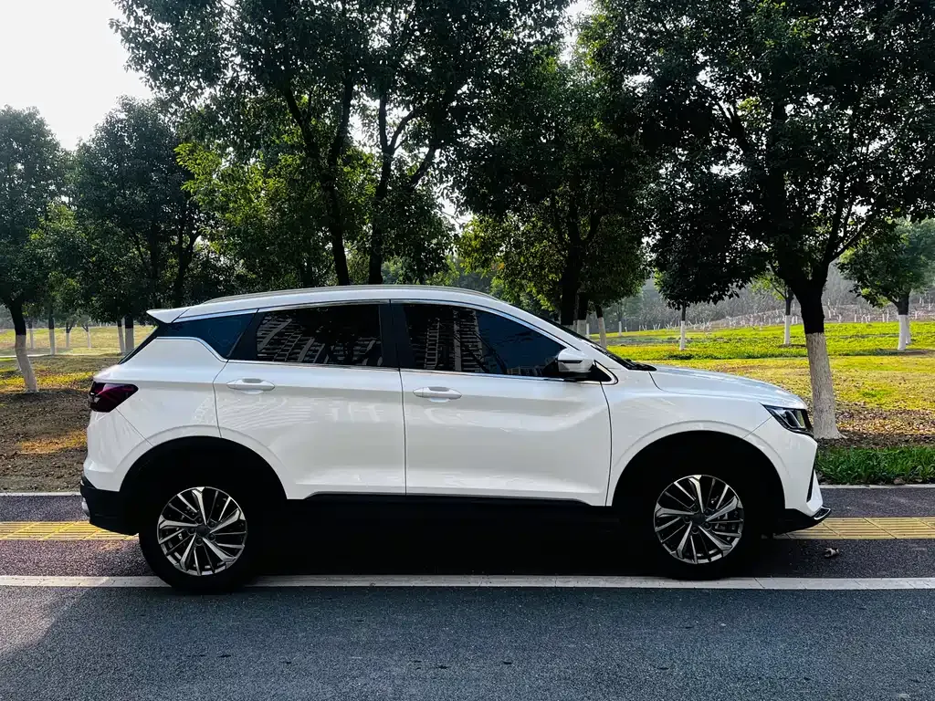 Geely Binyue 2023 из CN, фото 7